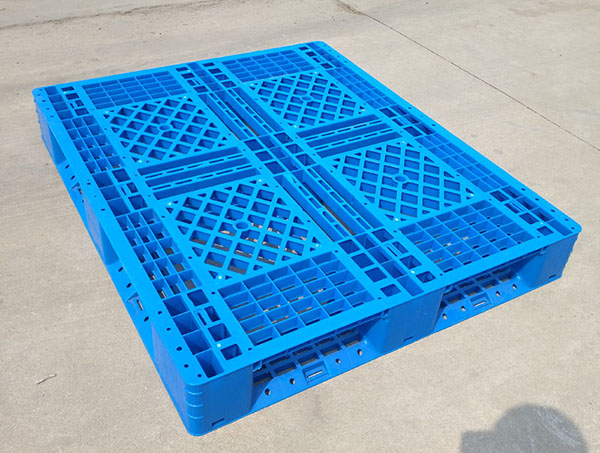 蓝色塑料托盘